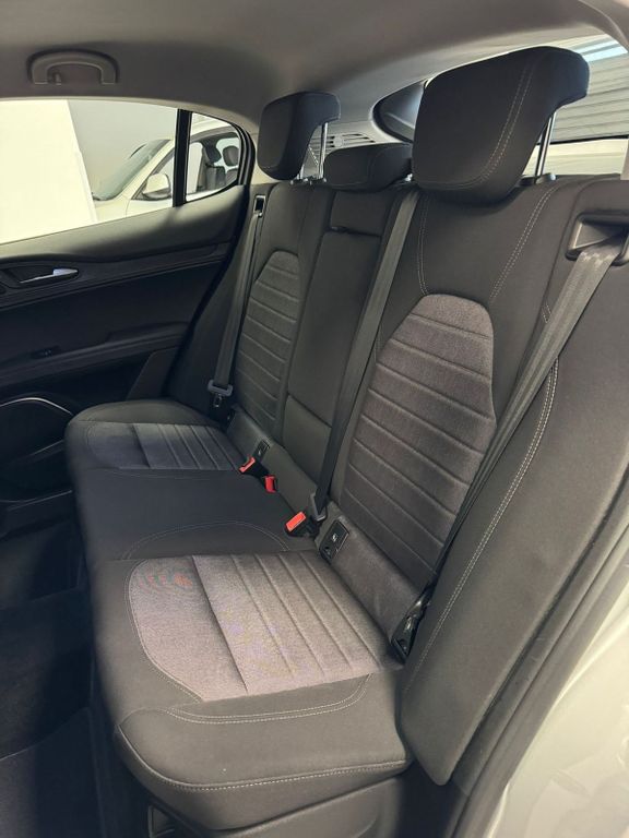 Alfa Romeo Stelvio 2019