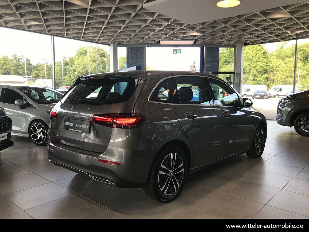 Mercedes-Benz B 180 2024