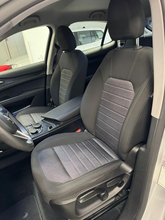 Alfa Romeo Stelvio 2019