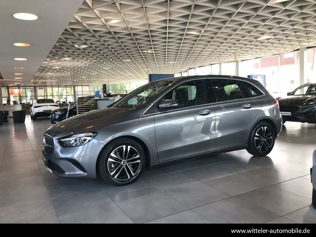 Mercedes-Benz B 180 2024