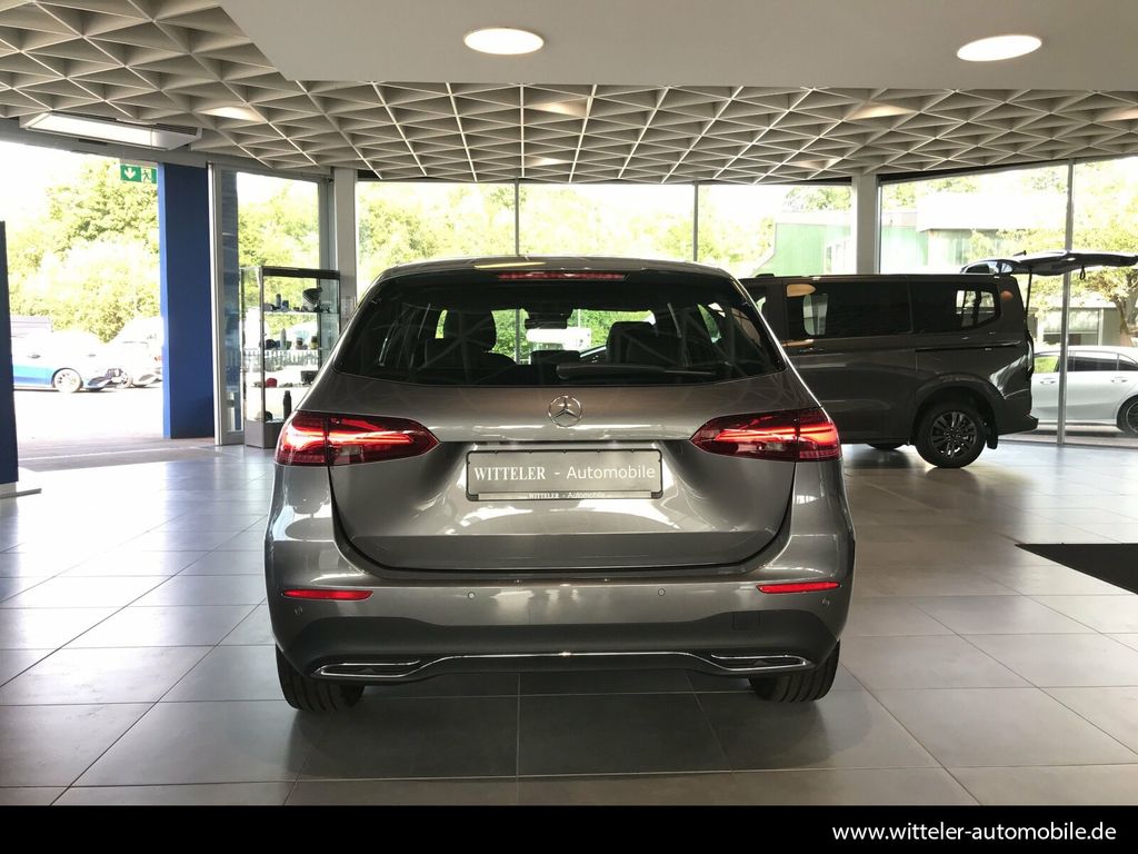 Mercedes-Benz B 180 2024