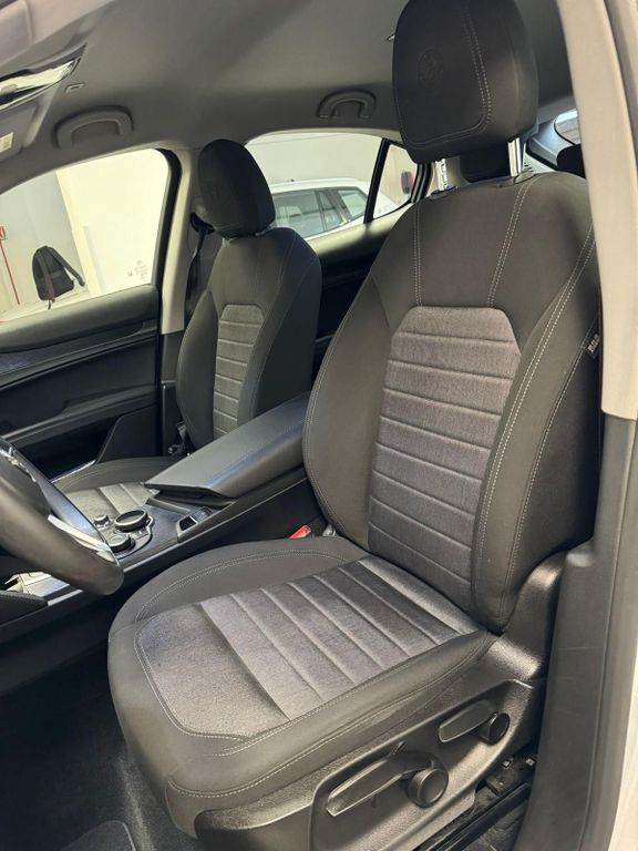 Alfa Romeo Stelvio 2019