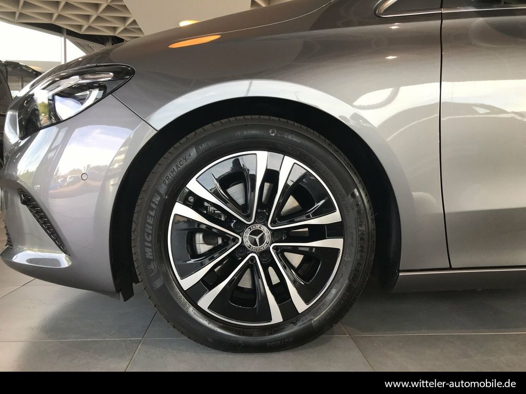 Mercedes-Benz B 180 2024