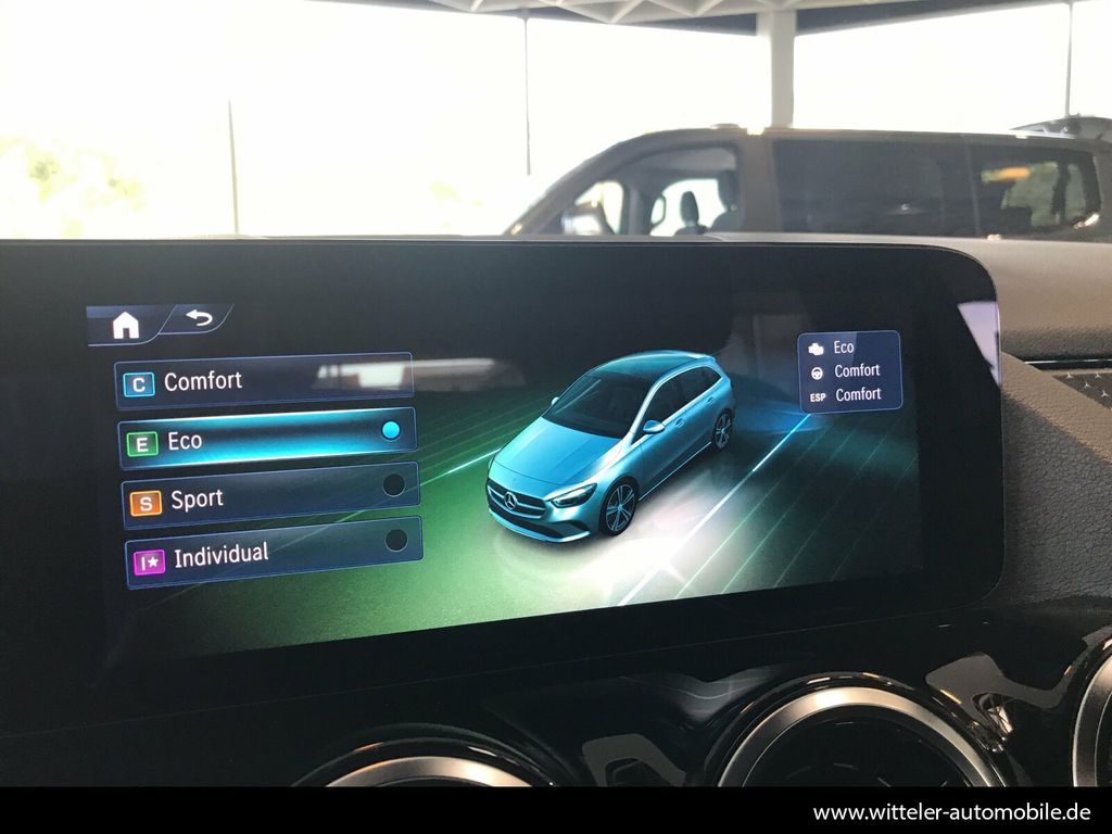 Mercedes-Benz B 180 2024