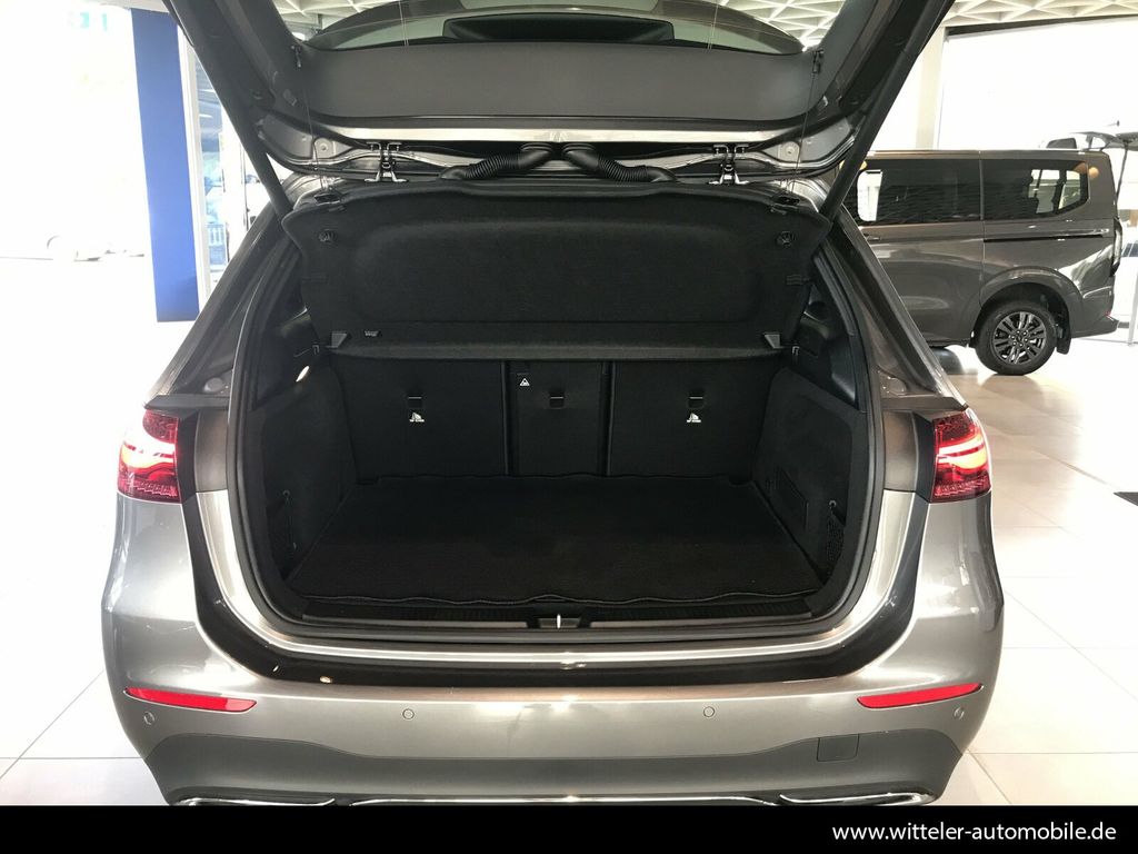 Mercedes-Benz B 180 2024