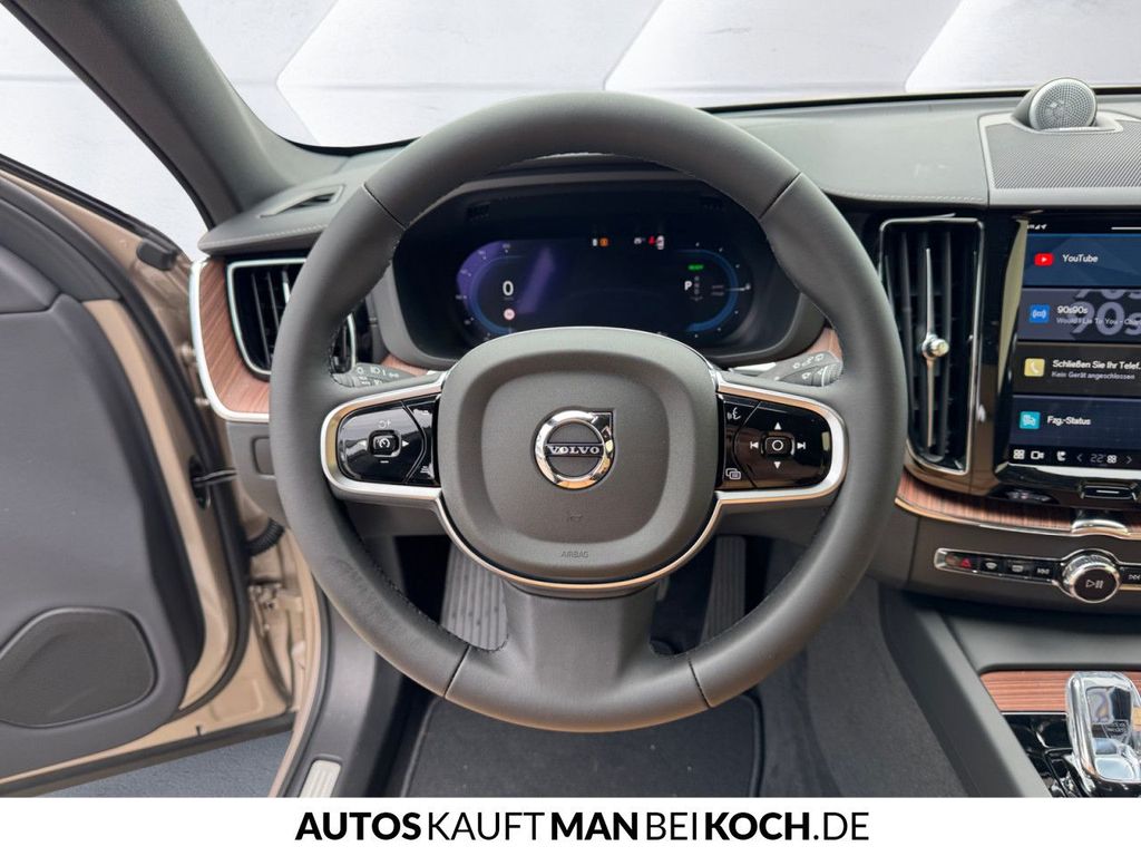 Volvo XC60 2025
