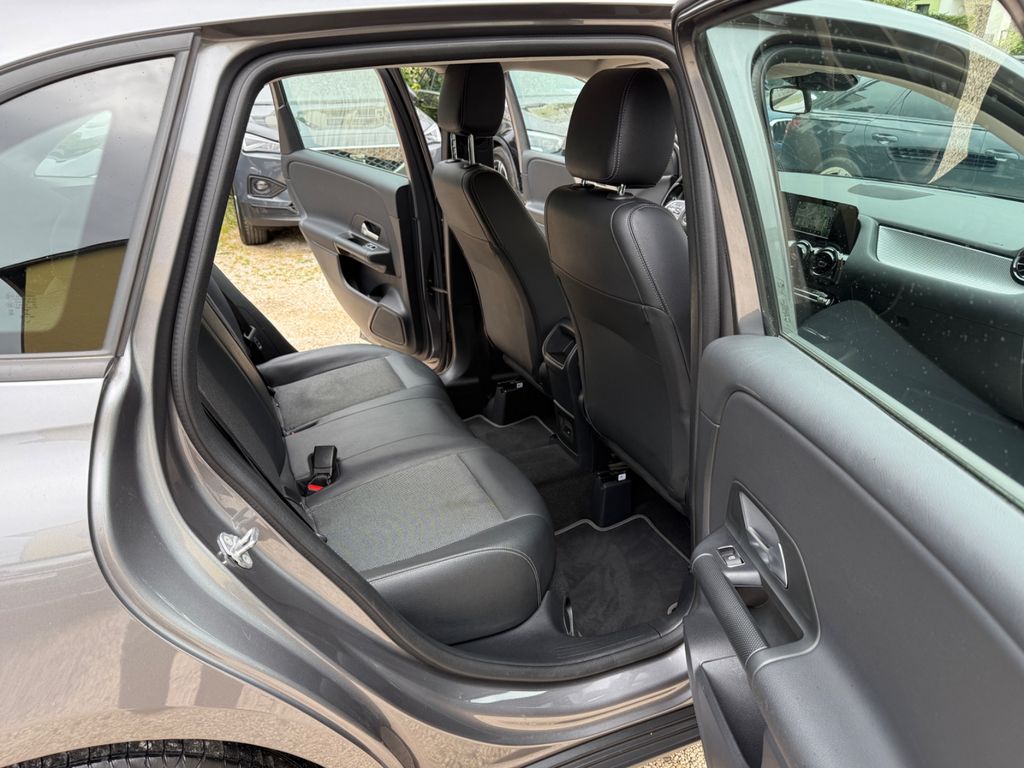 Mercedes-Benz B 200 2021