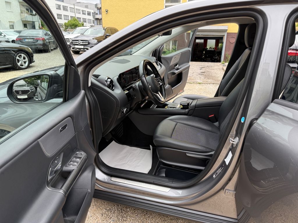 Mercedes-Benz B 200 2021