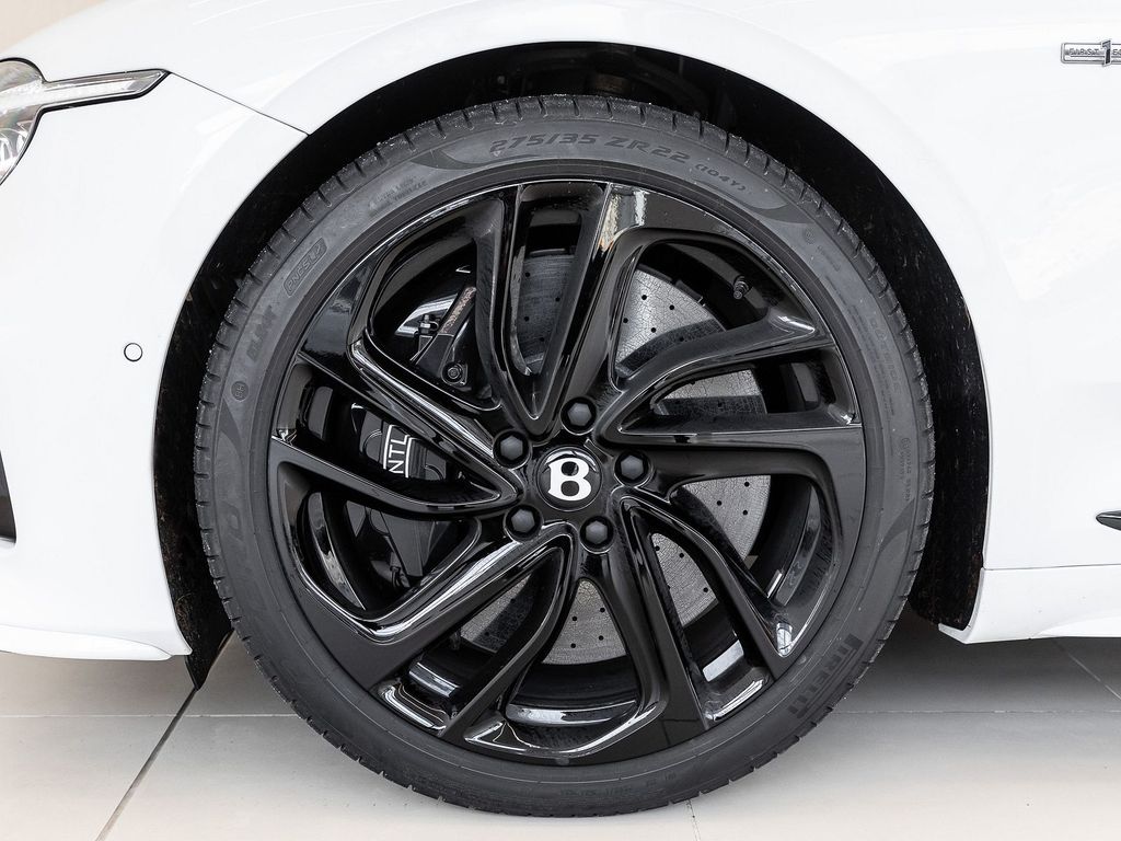 Bentley Continental GTC 2024