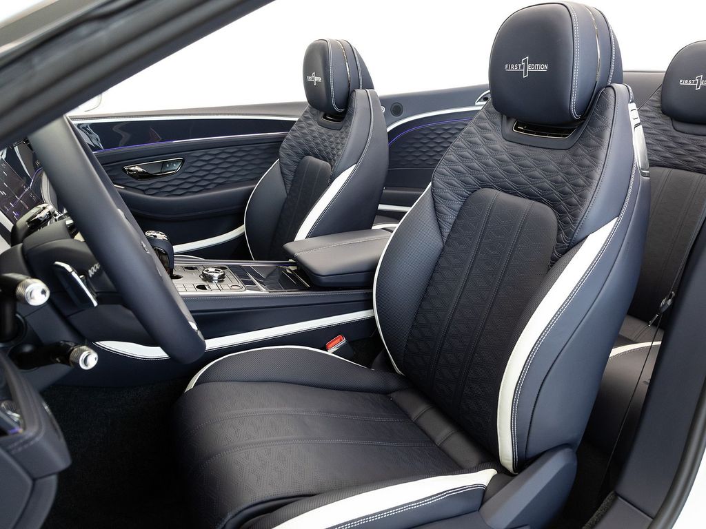 Bentley Continental GTC 2024