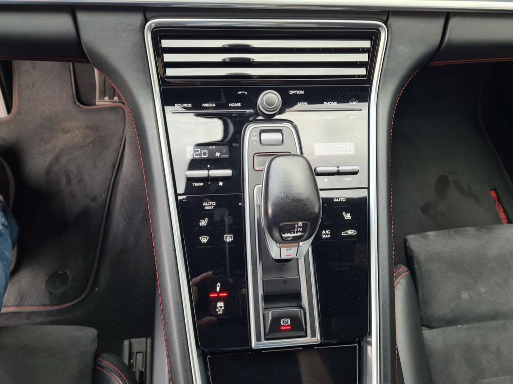 Porsche Panamera 2020