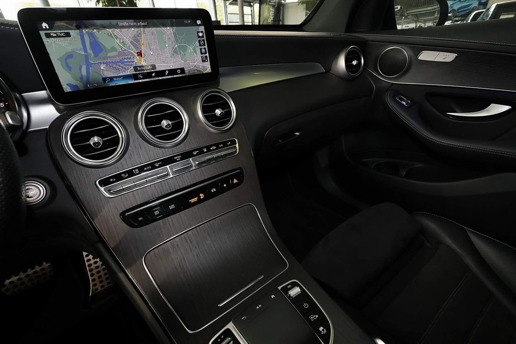 Mercedes-Benz GLC 300 2021