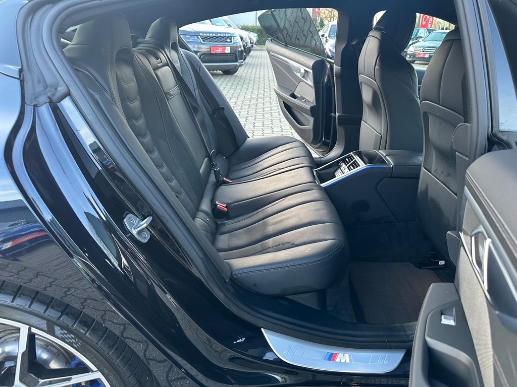 BMW M850 2022