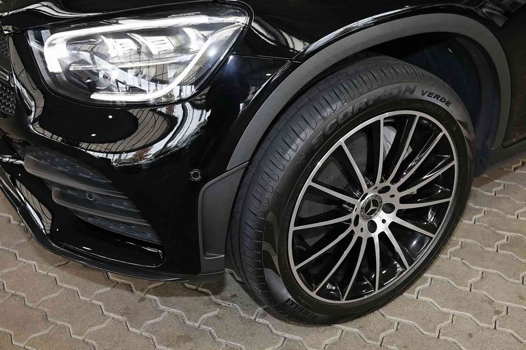 Mercedes-Benz GLC 300 2021