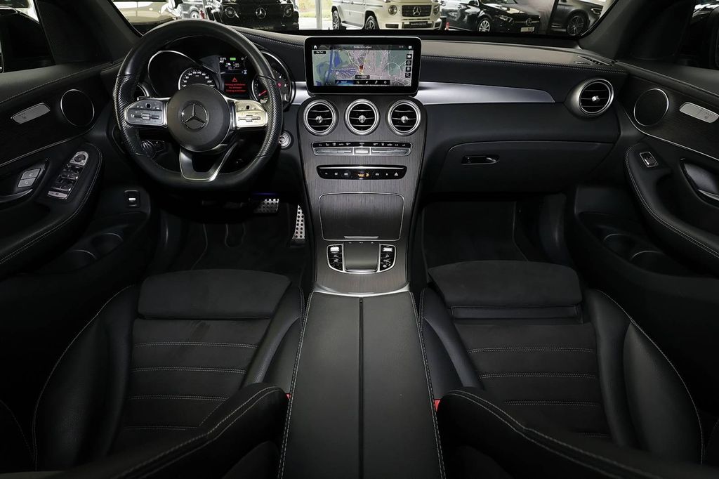 Mercedes-Benz GLC 300 2021