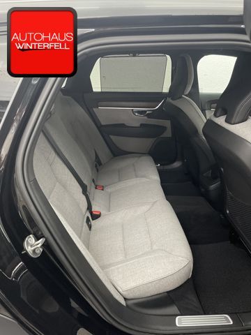 Volvo V90 Cross Country 2022