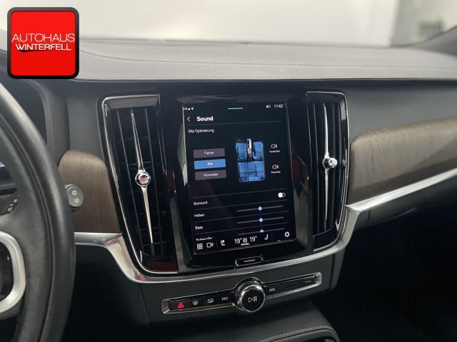 Volvo V90 Cross Country 2022