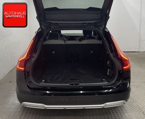 Volvo V90 Cross Country 2022