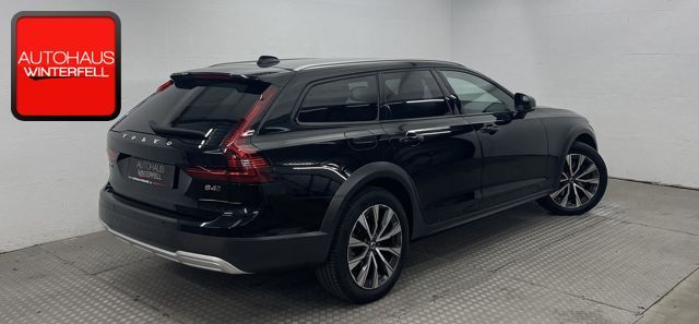 Volvo V90 Cross Country 2022