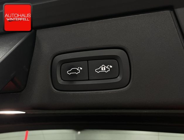 Volvo V90 Cross Country 2022