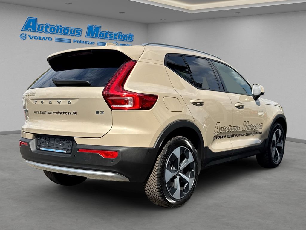 Volvo XC40 2025