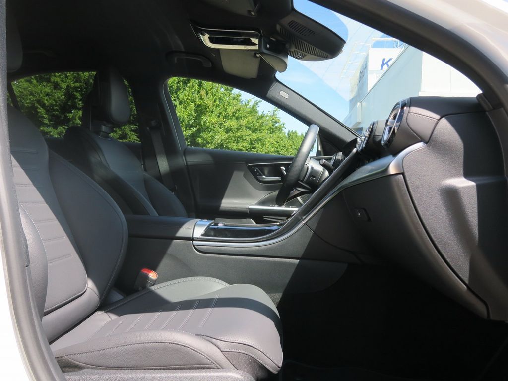 Mercedes-Benz C 300 2024