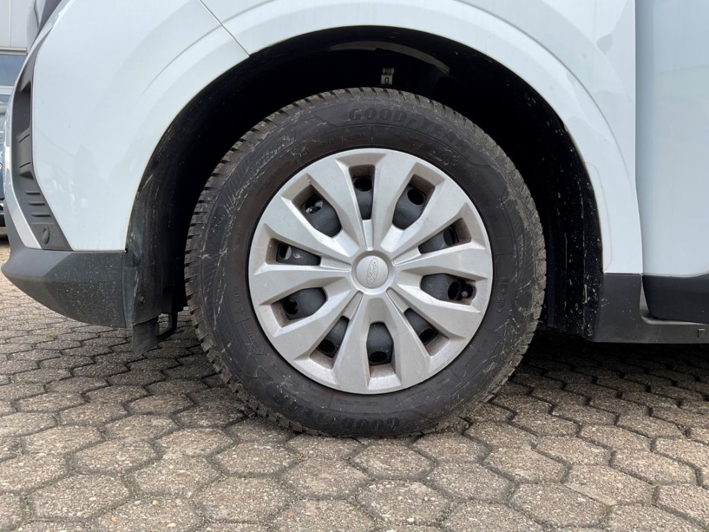 Ford Transit Courier 2024