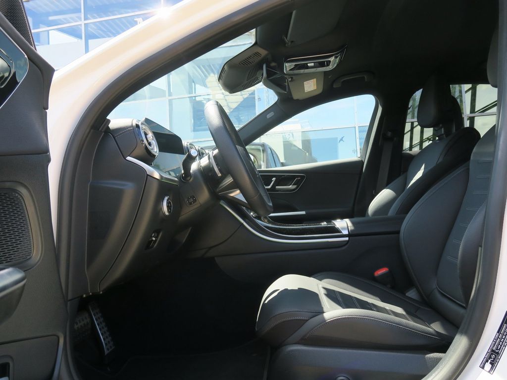 Mercedes-Benz C 300 2024