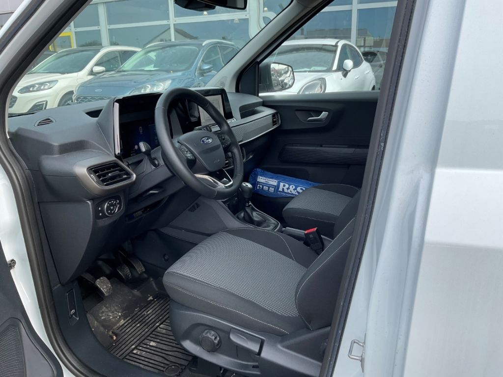 Ford Transit Courier 2024