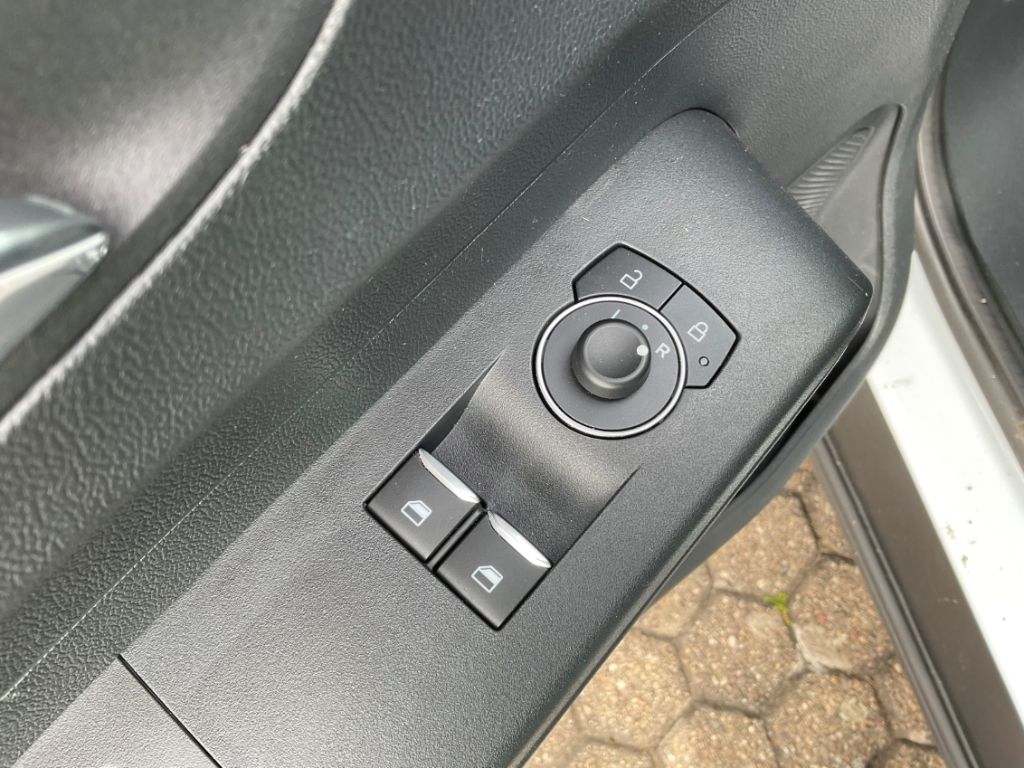 Ford Transit Courier 2024