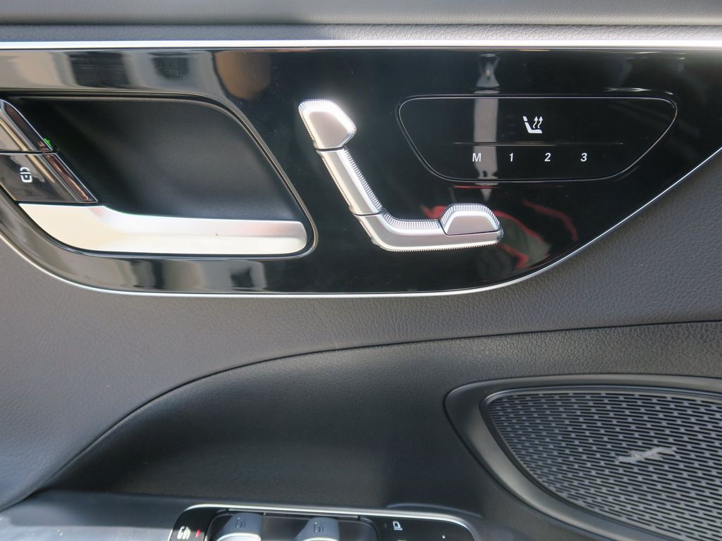 Mercedes-Benz C 300 2024