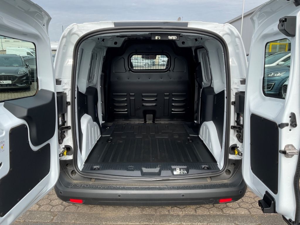 Ford Transit Courier 2024