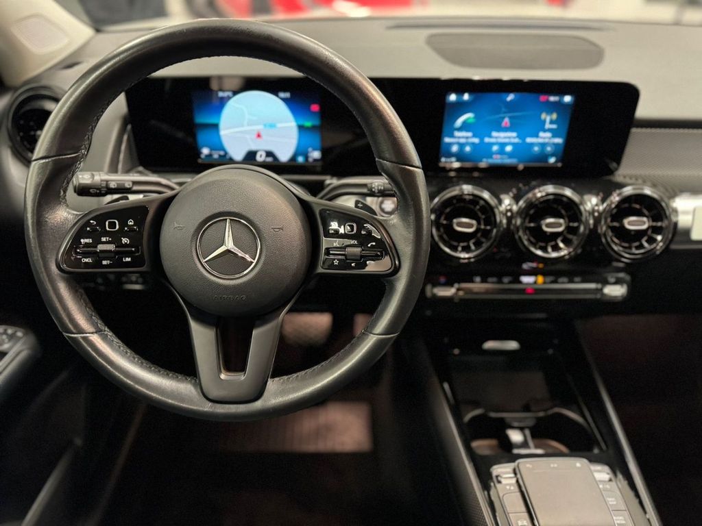 Mercedes-Benz GLB 200 2020