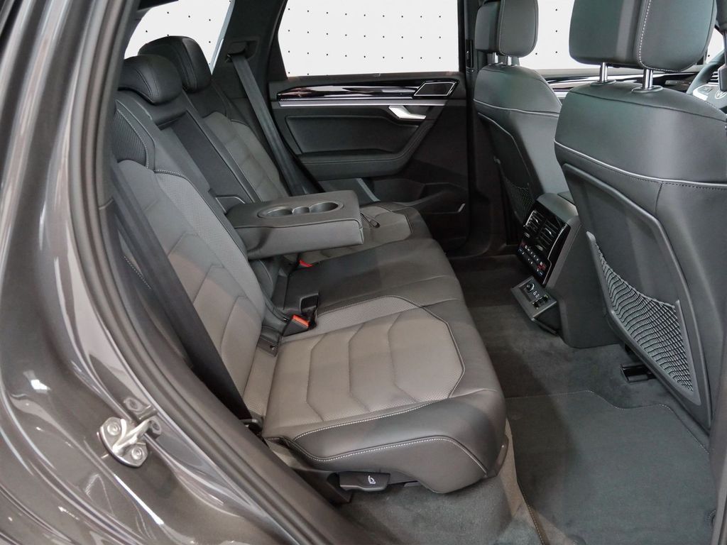 Volkswagen Touareg 2025