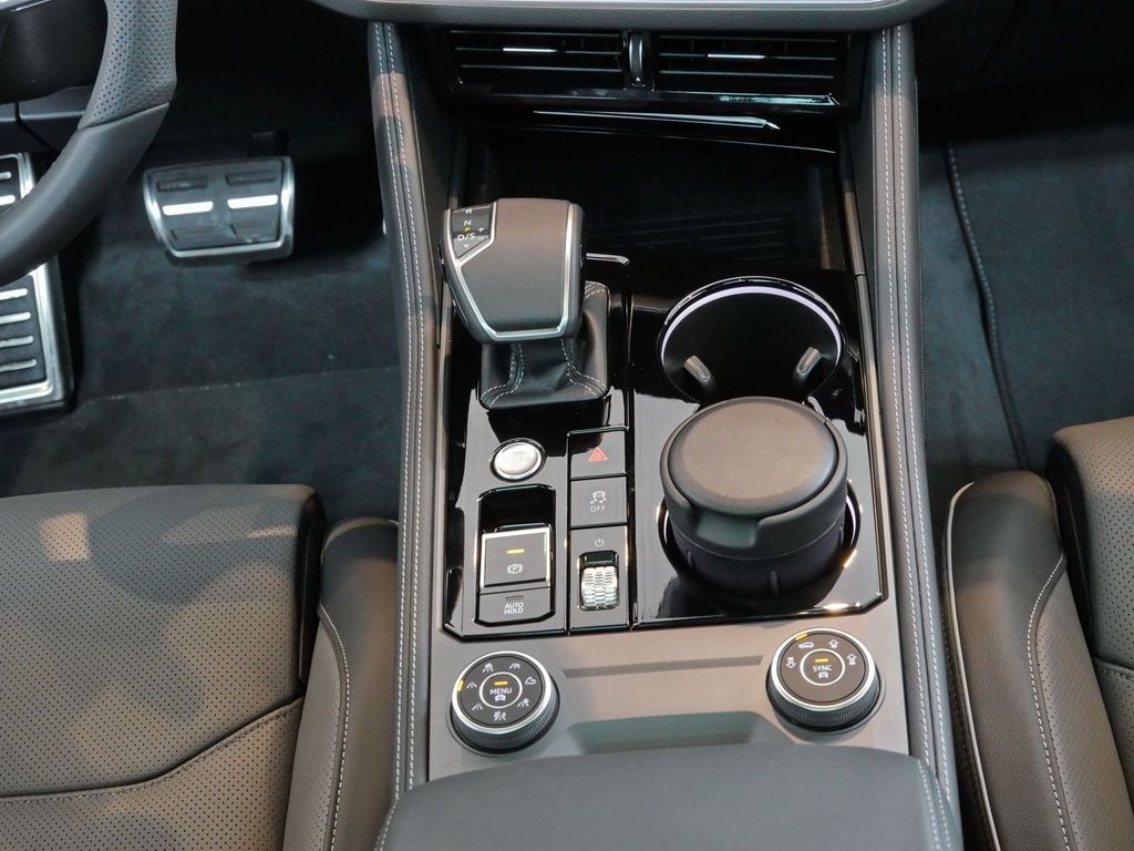 Volkswagen Touareg 2025