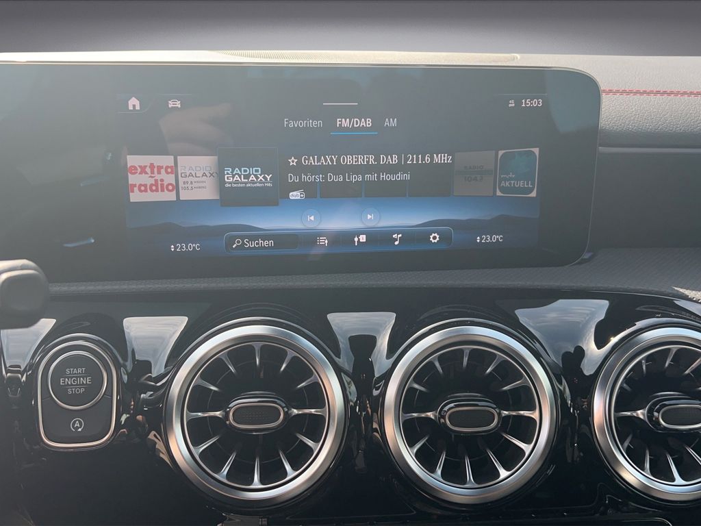 Mercedes-Benz CLA 200 2023