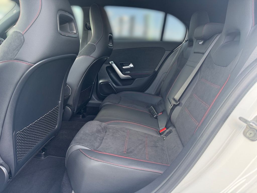 Mercedes-Benz A 250 2025