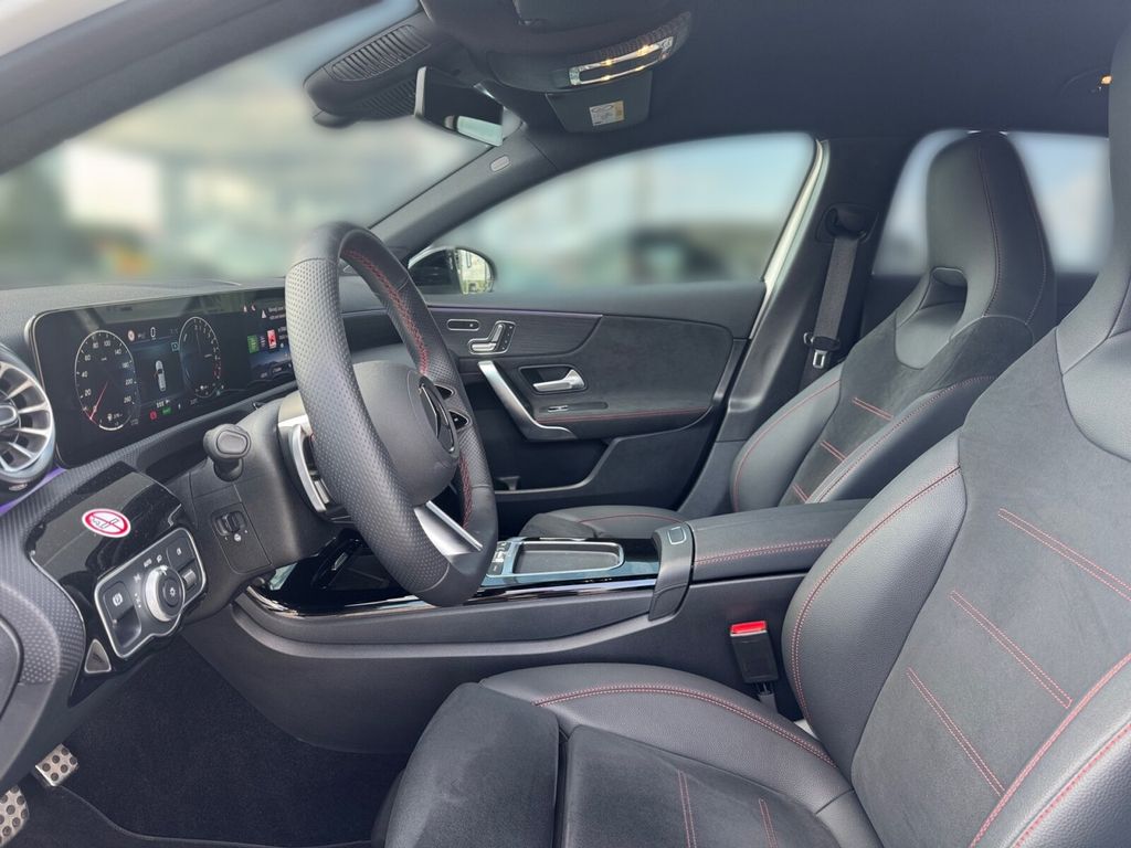 Mercedes-Benz A 250 2025