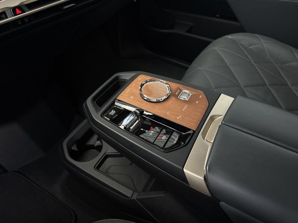 BMW iX 2023