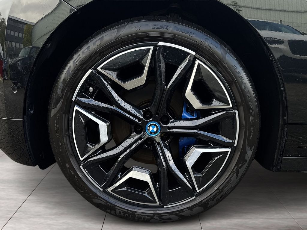 BMW iX 2023