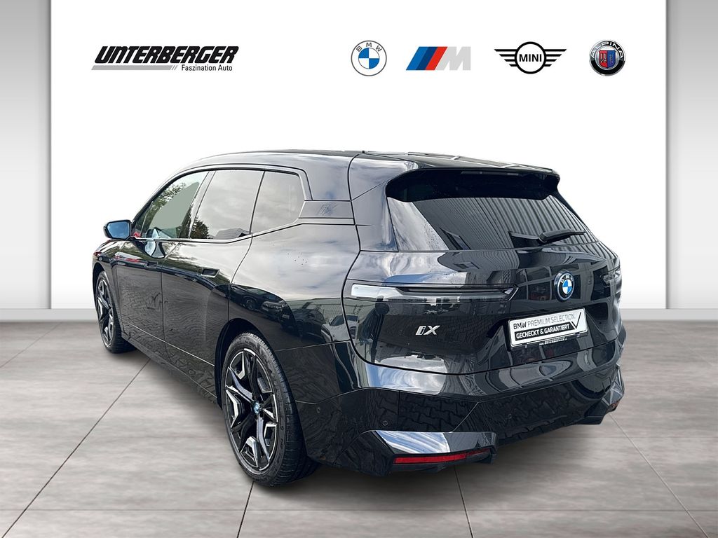 BMW iX 2023