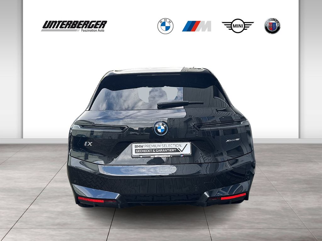 BMW iX 2023