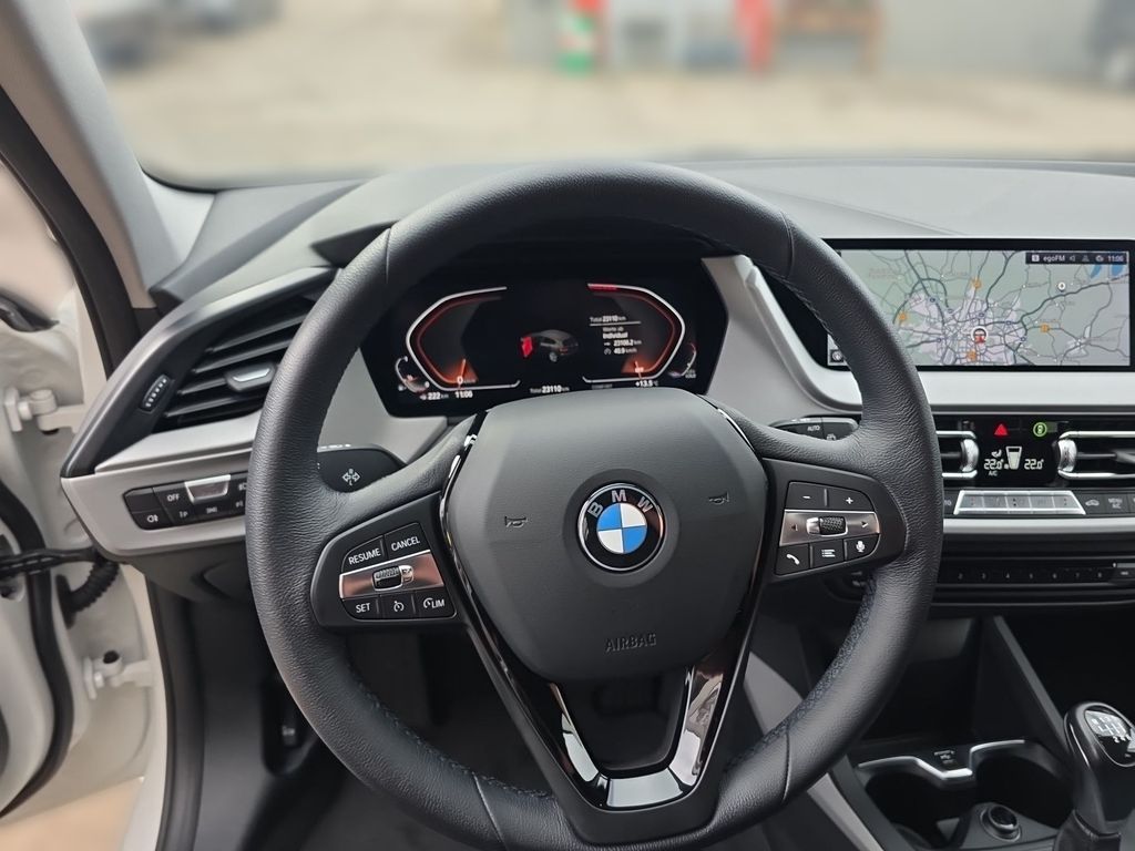 BMW 118 2022