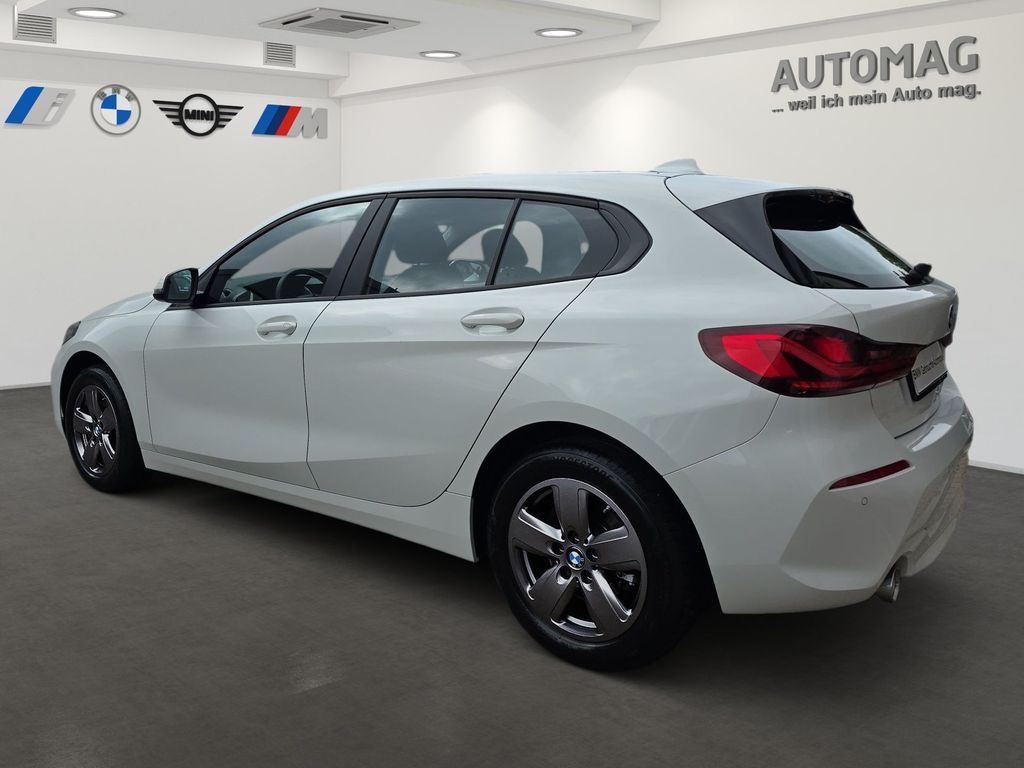 BMW 118 2022