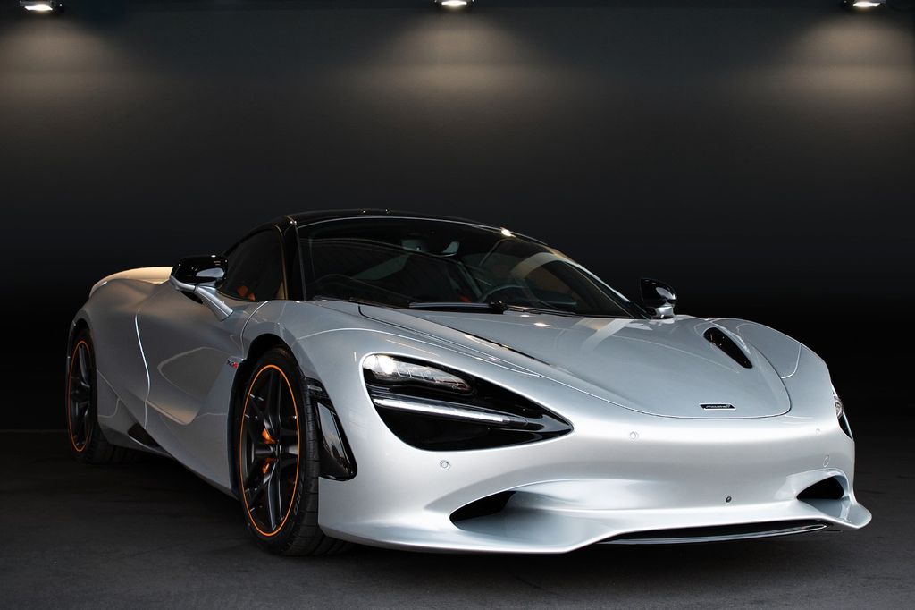 McLaren 750S 2025
