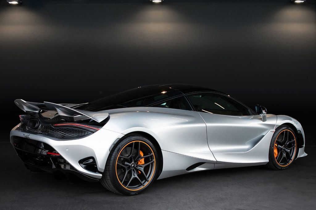 McLaren 750S 2025