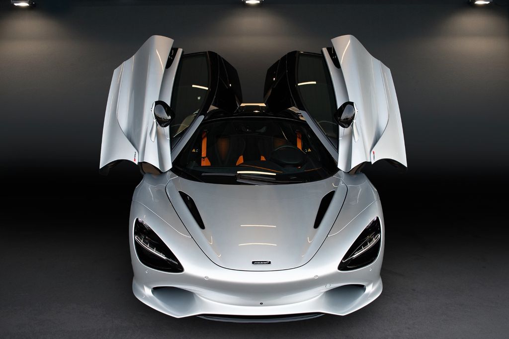 McLaren 750S 2025
