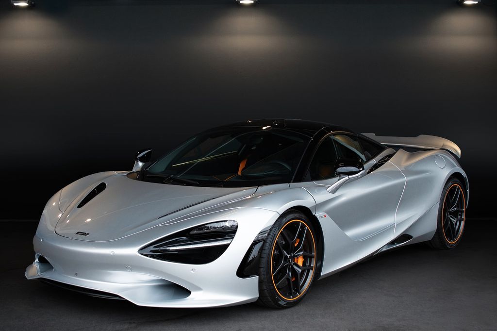 McLaren 750S 2025