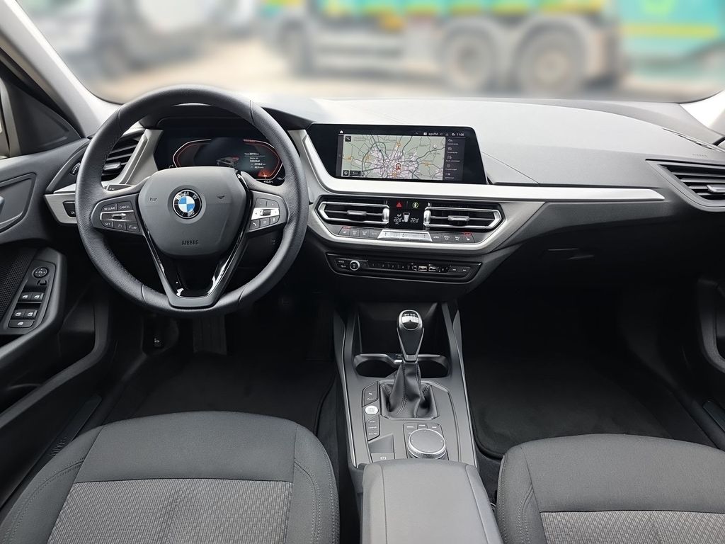 BMW 118 2022