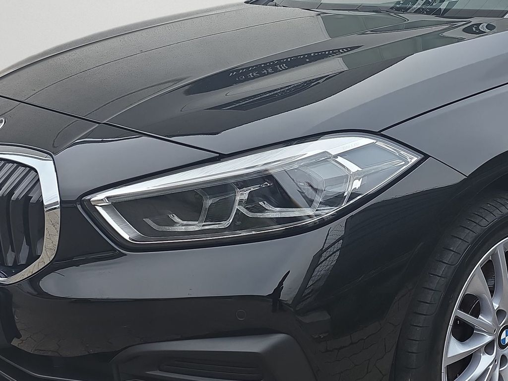 BMW 118 2022